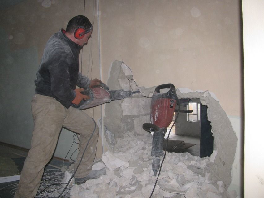 Demolam - orice - evacuam - curatim - hamali ... 24/24 foarte eftin
