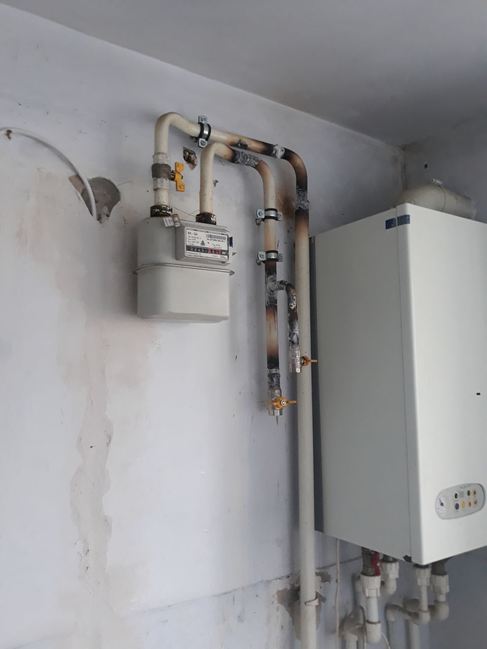 Газосварщик.Sudor. сварщик профессионал. газ-вода. gaz-apa.Sudarea tevilor gaz si Gazosudor.