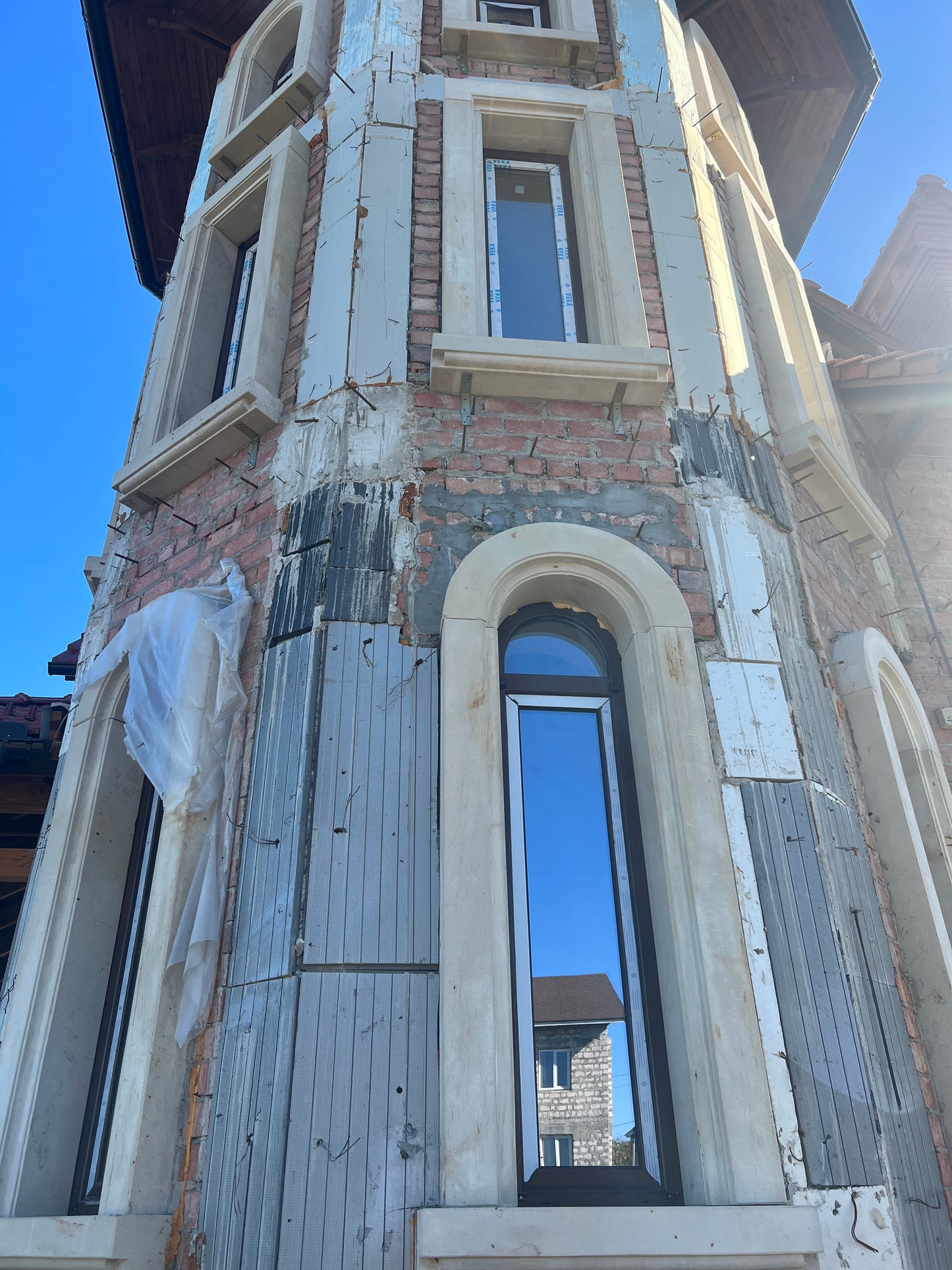 Mester lucrari de finisări interiore și exterioare
