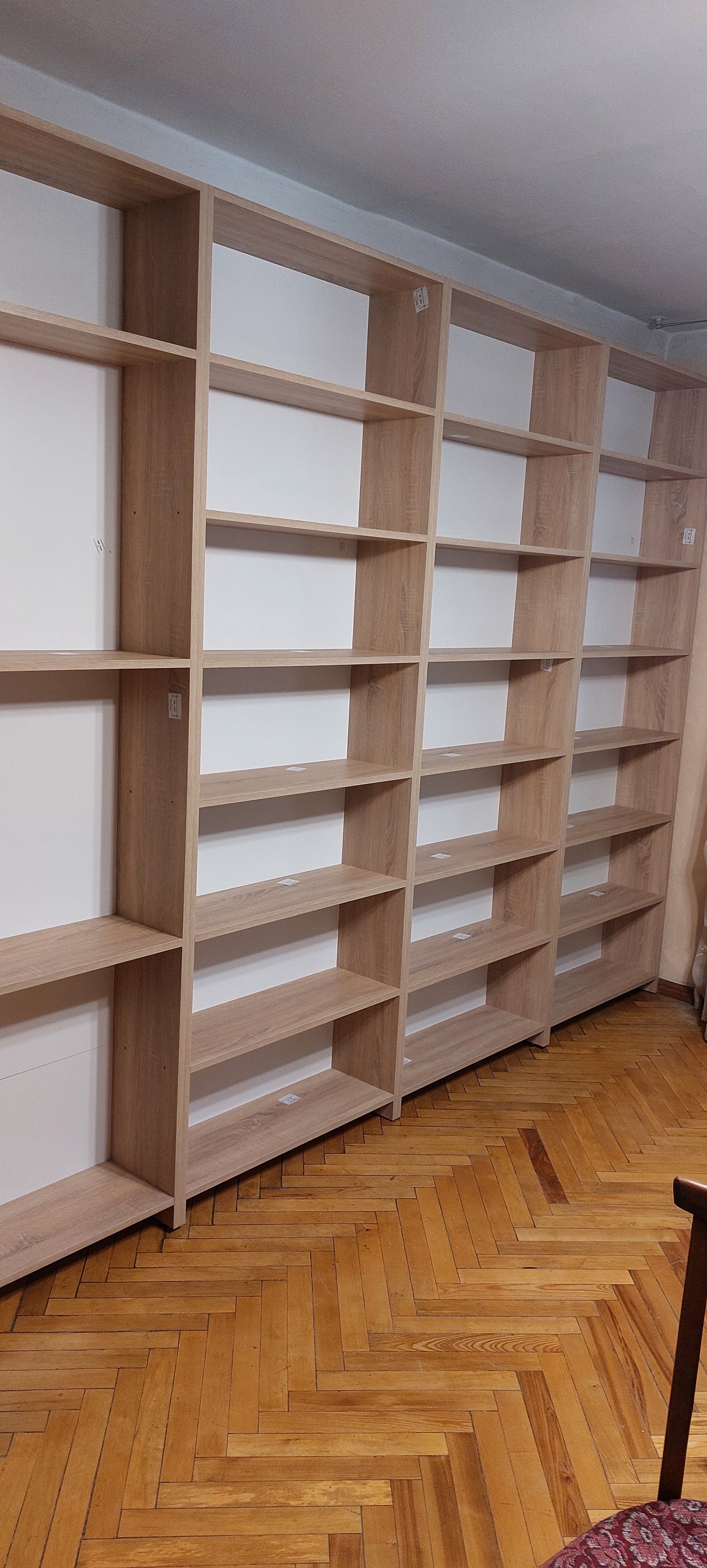 Instalare Uși/Plinte/Laminat/Parchet. Установка дверей, плинтусов, ламината,паркета.
