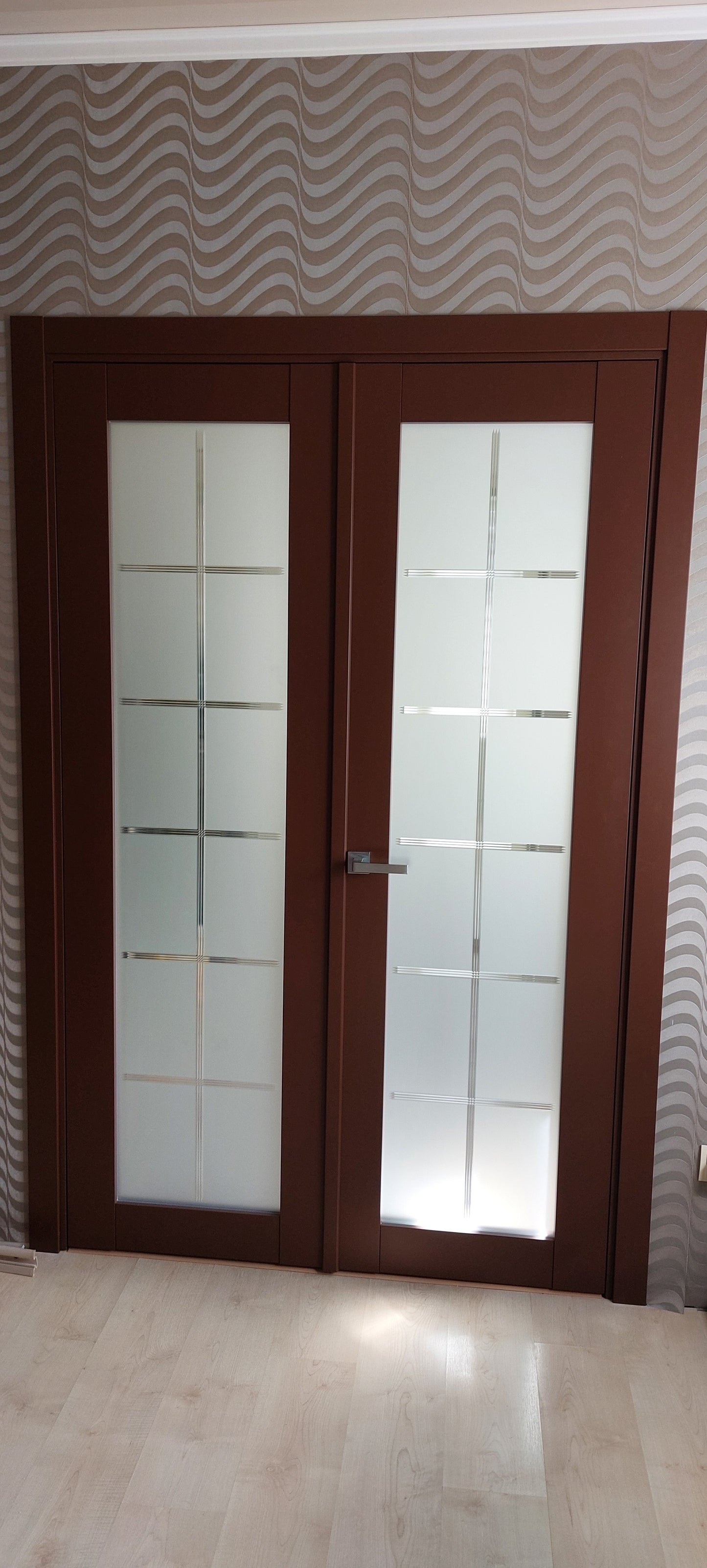 Instalare Uși/Plinte/Laminat/Parchet. Установка дверей, плинтусов, ламината,паркета.