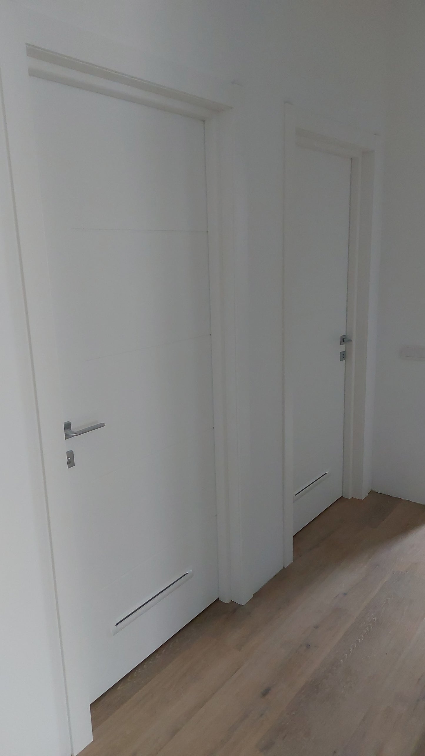 Instalare Uși/Plinte/Laminat/Parchet. Установка дверей, плинтусов, ламината,паркета.