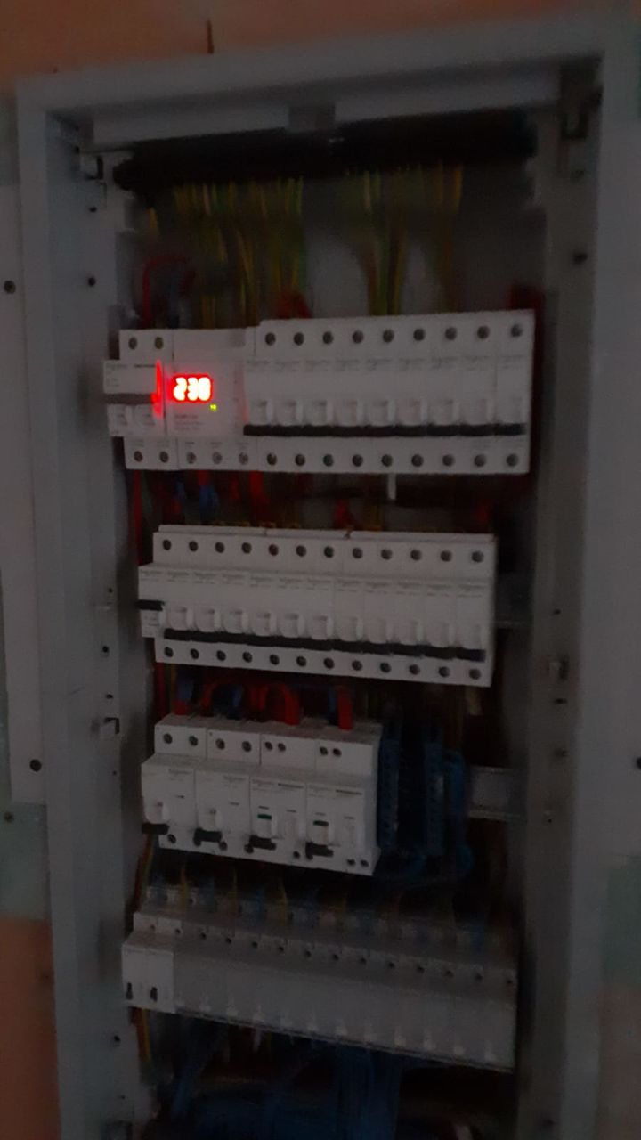 Electric particular. Электрик Electromontaj. Частный электрик. Cele mai bune prețuri