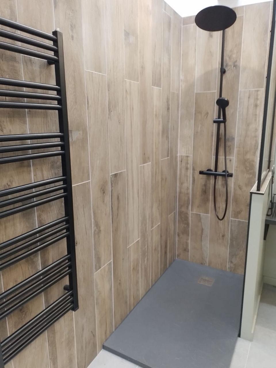 Reparatia grupurilor sanitare . Ремонт ванных комнат. Качественно