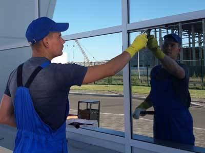 Spalare geamuri la domiciliu / Curatenie / Уборка