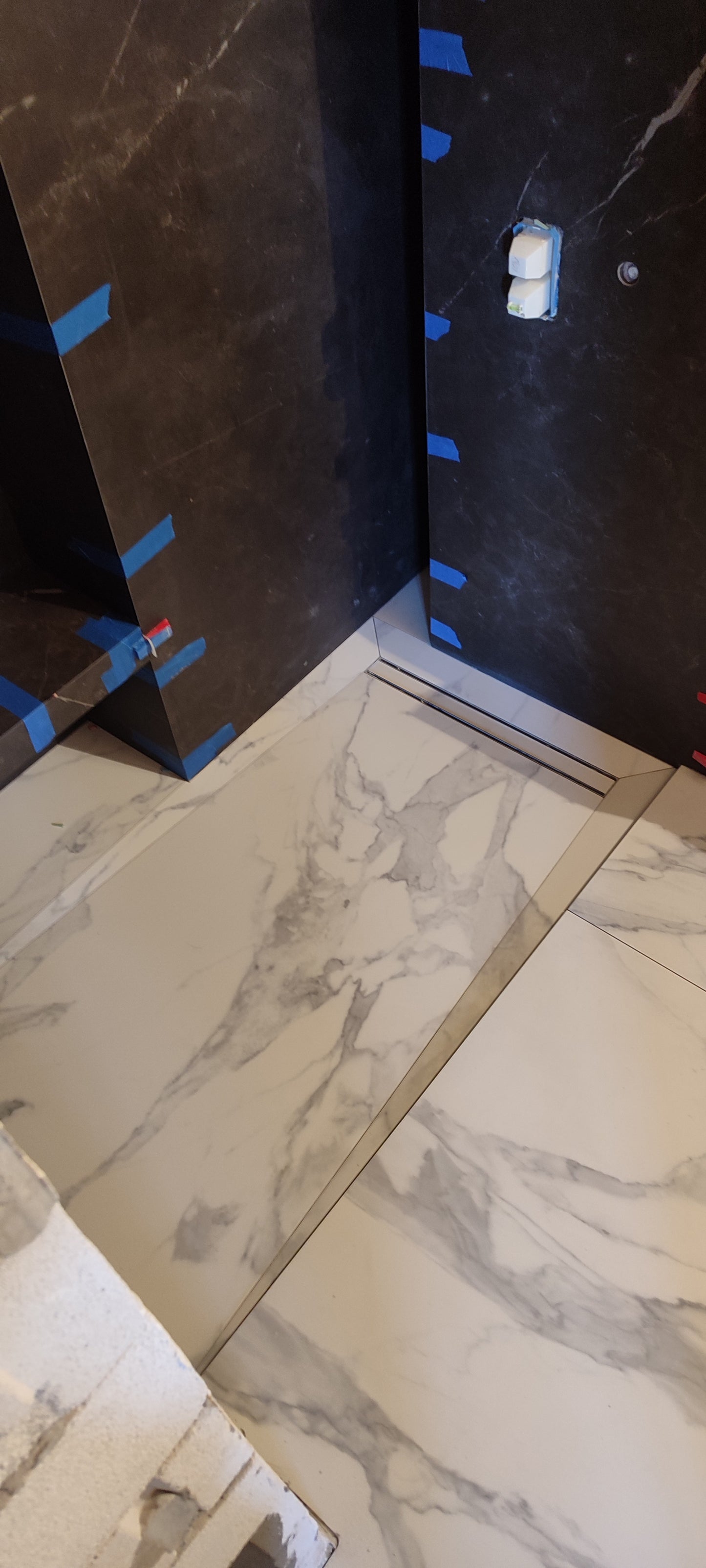 Placarea gresie si faianţă