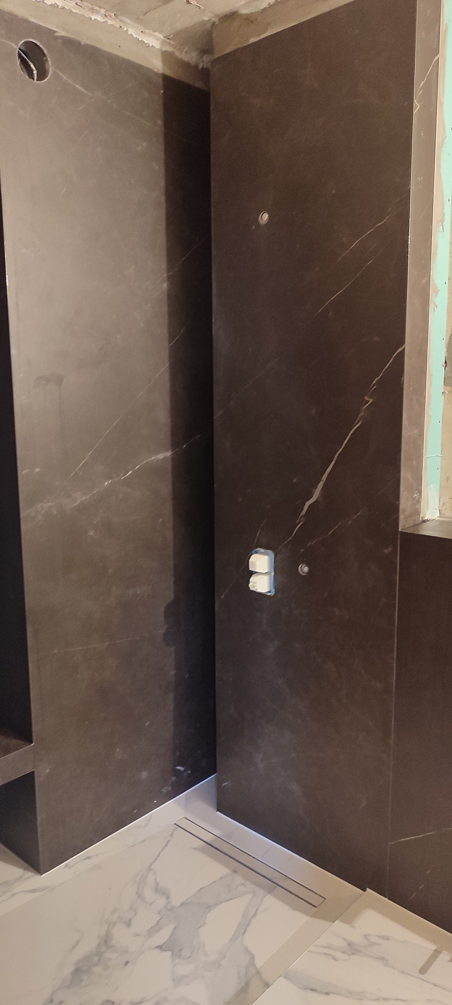 Placarea gresie si faianţă